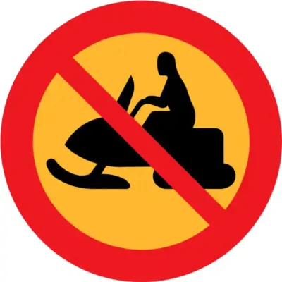 Uzlīme Ar sniega motocikliem braukt aizliegts