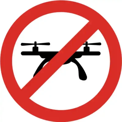 Uzlīme Dronus laist gaisā aizliegts