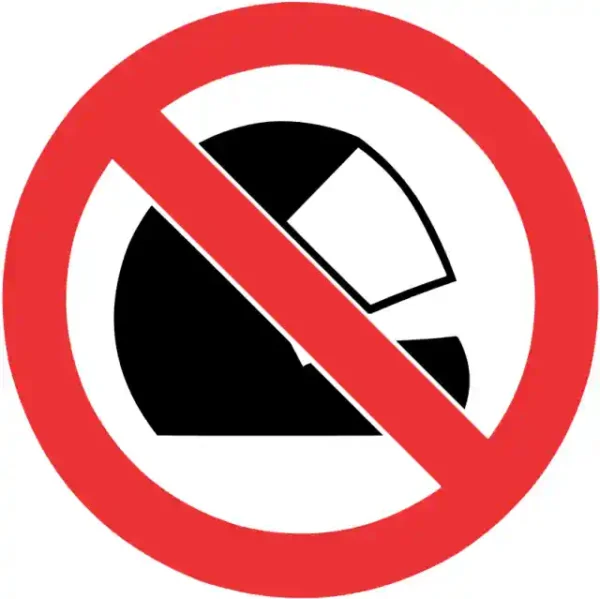 Uzlīme Ar motociklu ķiverēm ienākt aizliegts