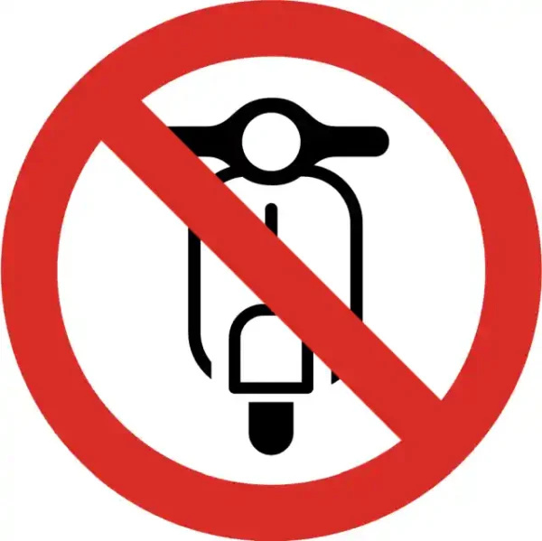 Uzlīme Motorolleriem kustība aizliegta