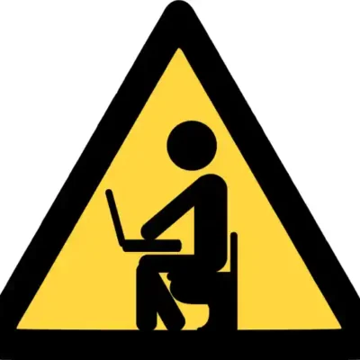 Uzlīme Uzmanību privāts dators dzeltena brīdinājuma zīme