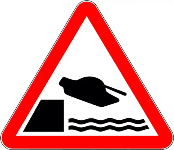 Uzlīme Uzmanību tanks