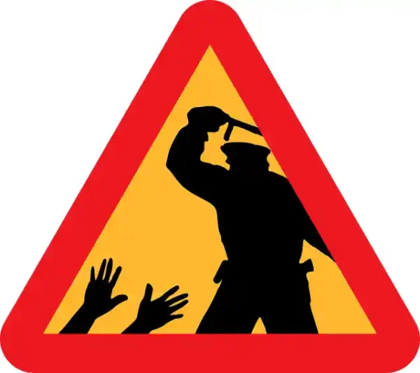 Uzlīme Uzmanību notiek vai ir iespējama vardarbība
