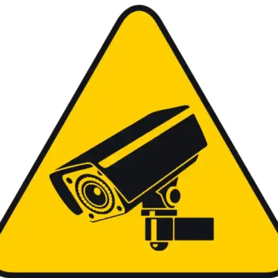 Uzlīme Uzmanību tiek veikta videonovērošana brīdinājuma zīme
