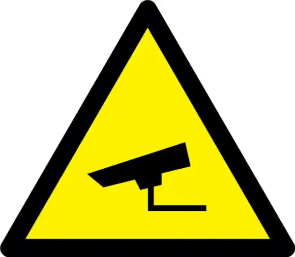 Uzlīme Uzmanību tiek veikta videonovērošana brīdinājuma zīme