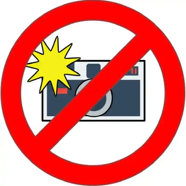 Uzlīme Fotografēt ar zibspuldzi aizliegts aizlieguma zīme sabedriskās vietās
